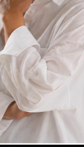 Classic White Oversized Shirt - Image 6